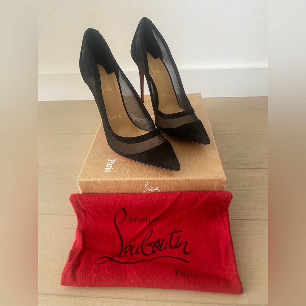 Selling my Christian Louboutin Galativi Heels
Black suede with mesh detailing
